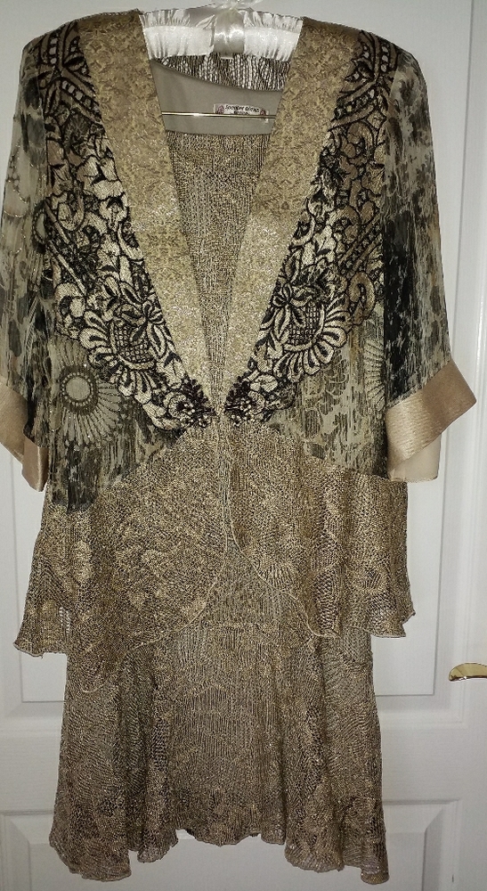 NEW SPENCER ALEXIS 3PC TAUPE BLK GOLD BLK EMBRO SM